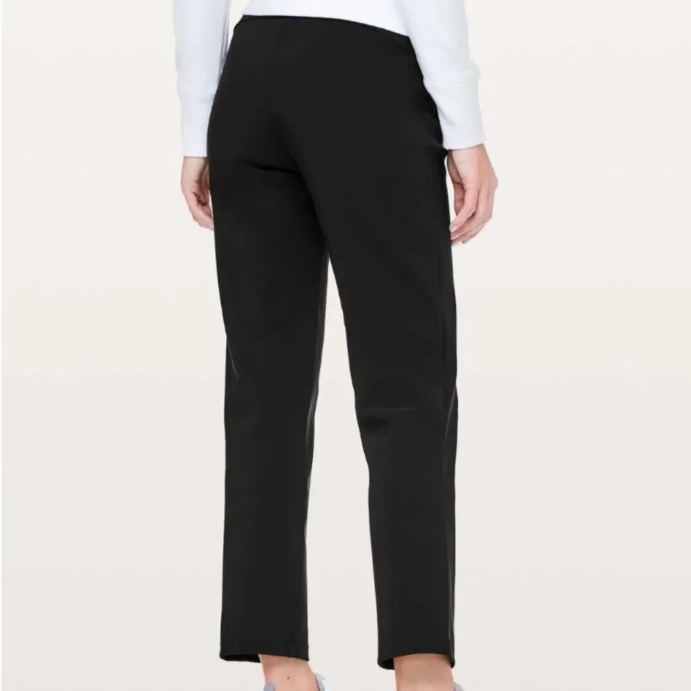 Women Lululemon On The Move Pant *28